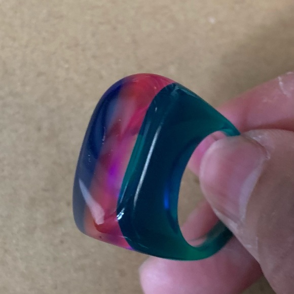 Vintage lucite mod ring! - Picture 4 of 4